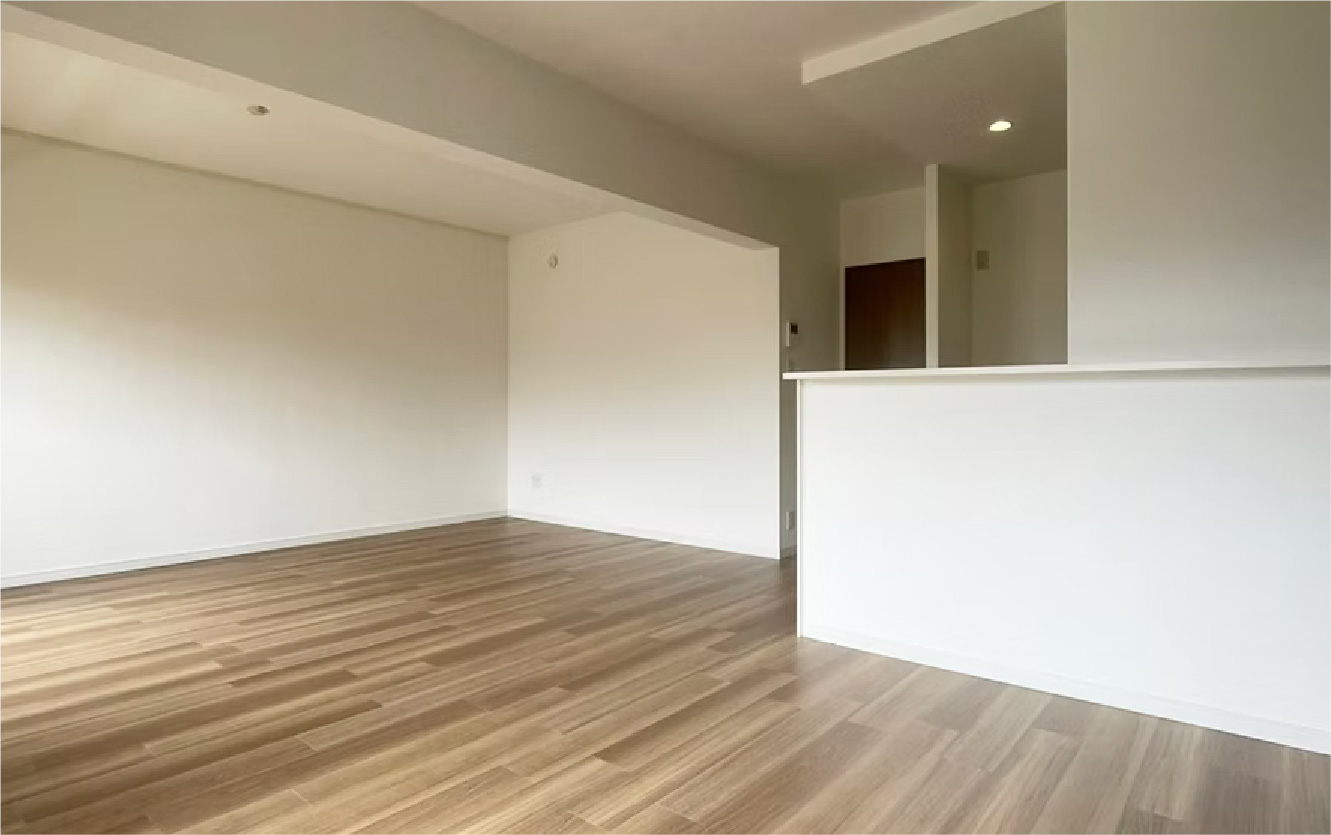 和室を改装して<br>2LDK→1LDKの広々リビングに!